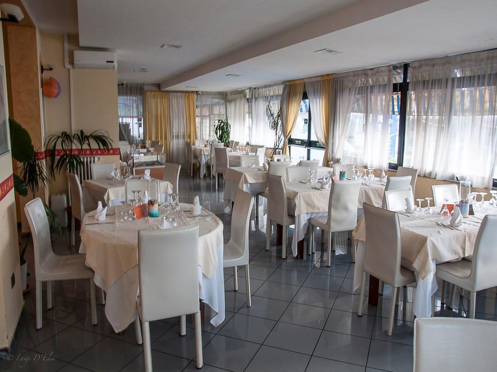 Albergo Gea Понтеканьяно Экстерьер фото